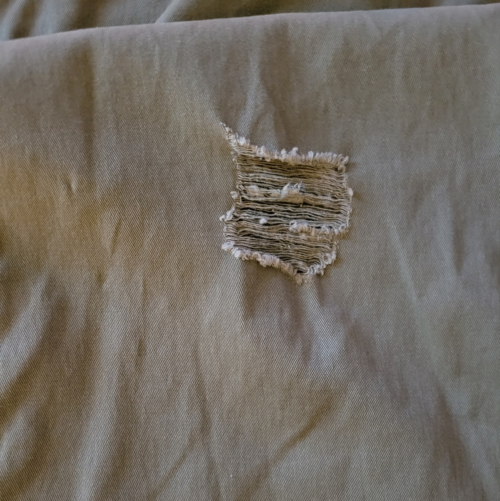 Catos Ripped Jeans - Picture 2 of 4